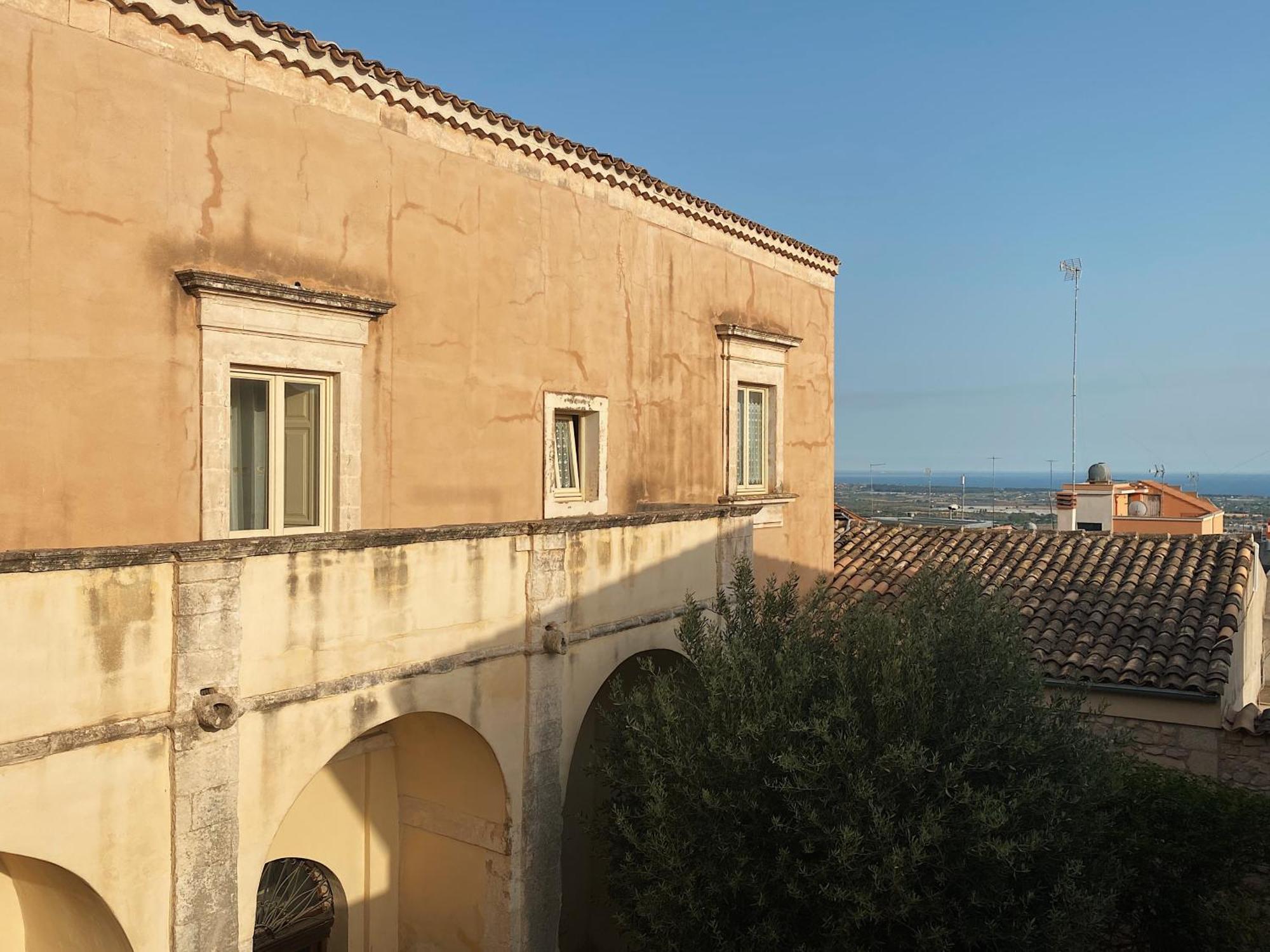 Aparthotel Palazzo Gambuzza Ispica Pokoj fotografie
